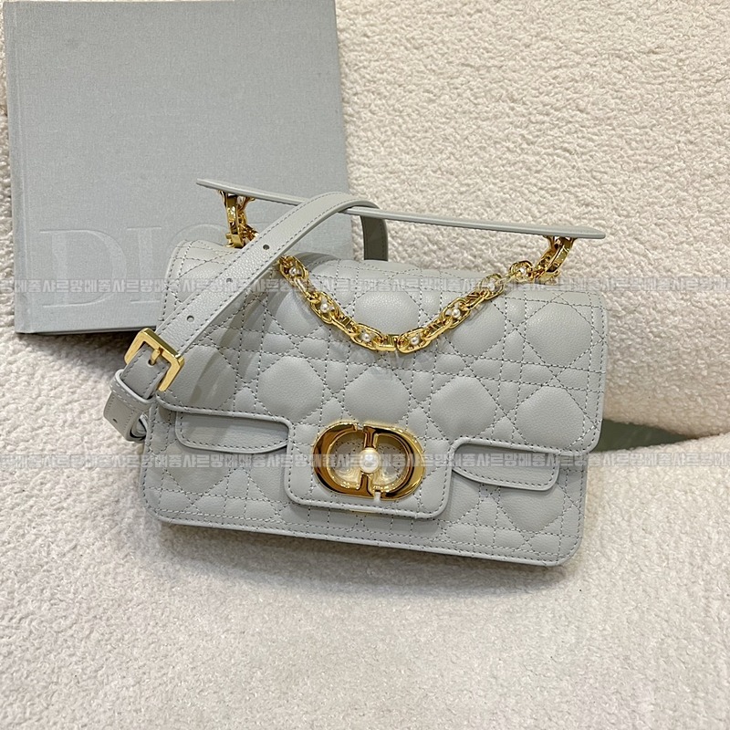 디올졸리탑핸들백스몰  20260405-110614-001루.jpg