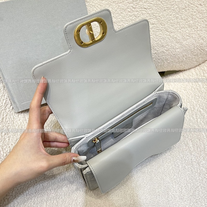 디올졸리탑핸들백스몰  20260405-110615-006루.jpg