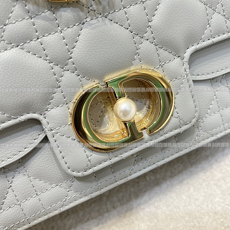 디올졸리탑핸들백스몰  20260405-110615-007루.jpg