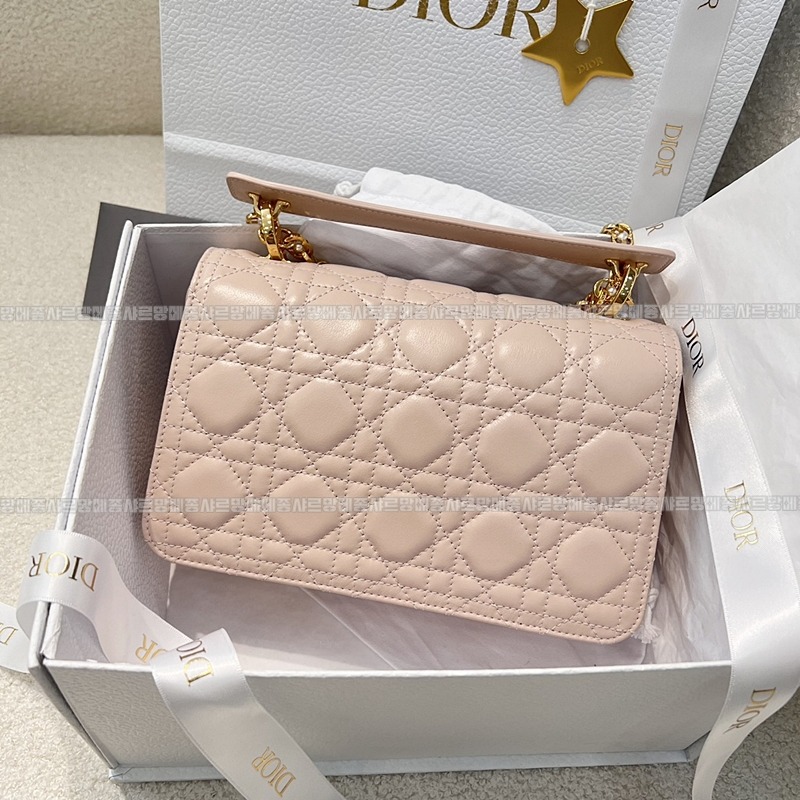 디올졸리탑핸들백스몰  20260405-110204-002루.jpg