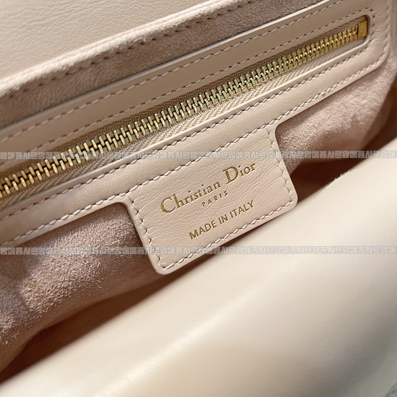 디올졸리탑핸들백스몰  20260405-110205-009루.jpg