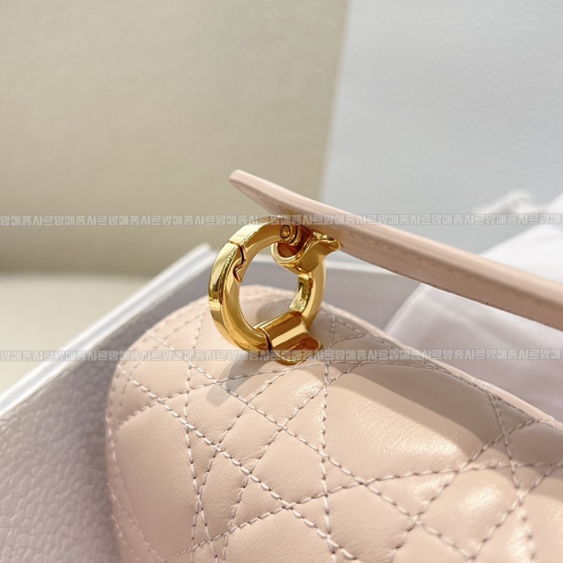 디올졸리탑핸들백스몰  20260405-110205-012루.jpg