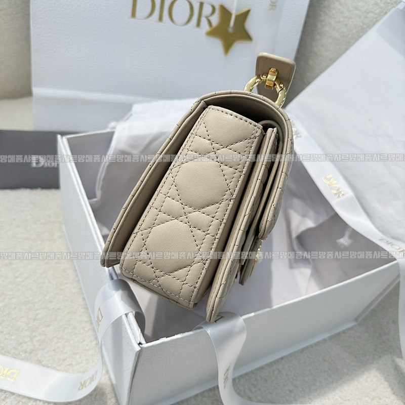 디올졸리탑핸들백스몰  20260406-104718-003루.jpg