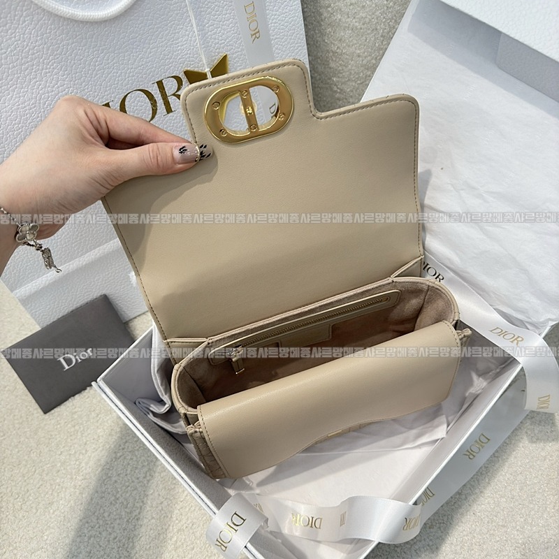 디올졸리탑핸들백스몰  20260406-104718-005루.jpg