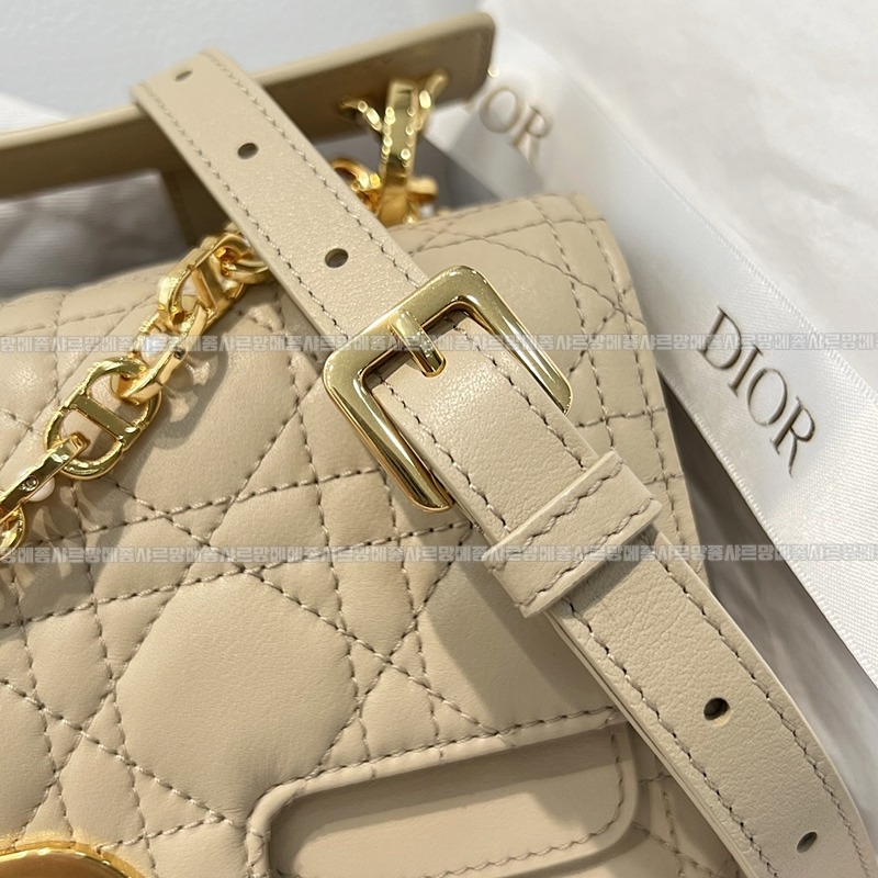 디올졸리탑핸들백스몰  20260406-104719-010루.jpg