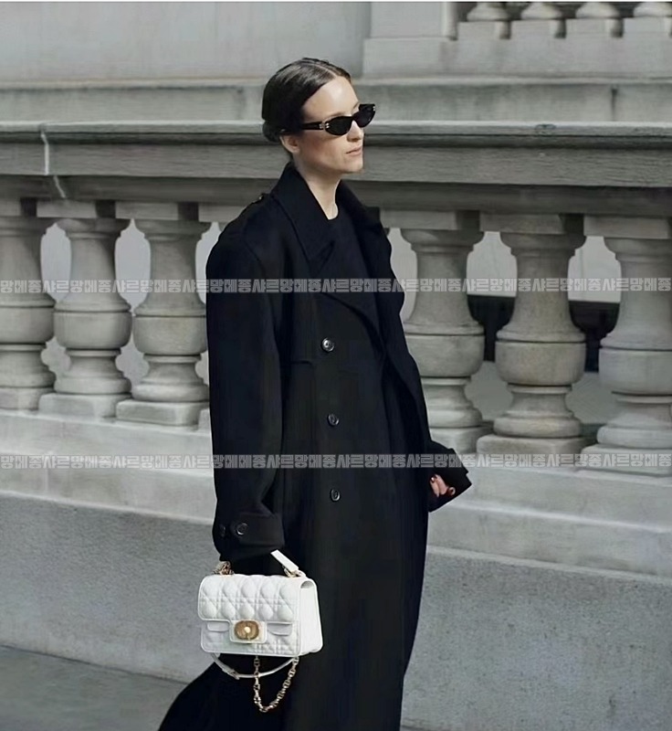 디올졸리탑핸들백스몰  20260406-104942-016루.jpg