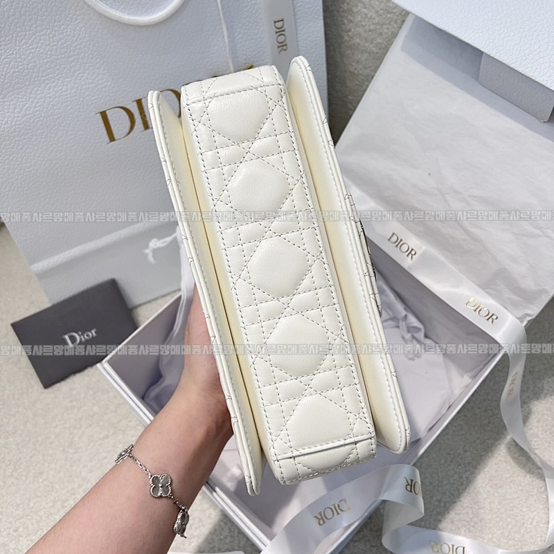 디올졸리탑핸들백스몰  20260406-104941-004루.jpg