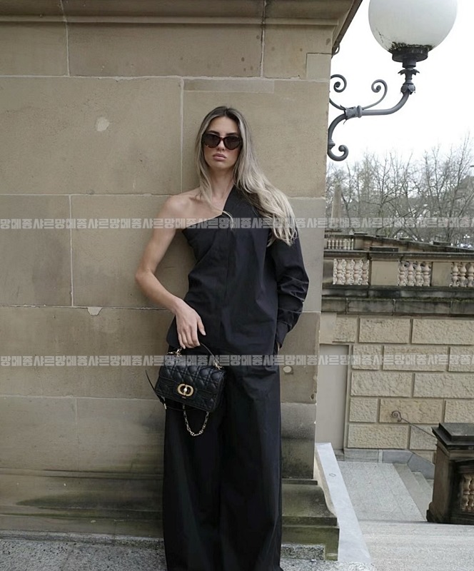 디올졸리탑핸들백스몰  20260406-105206-016루.jpg