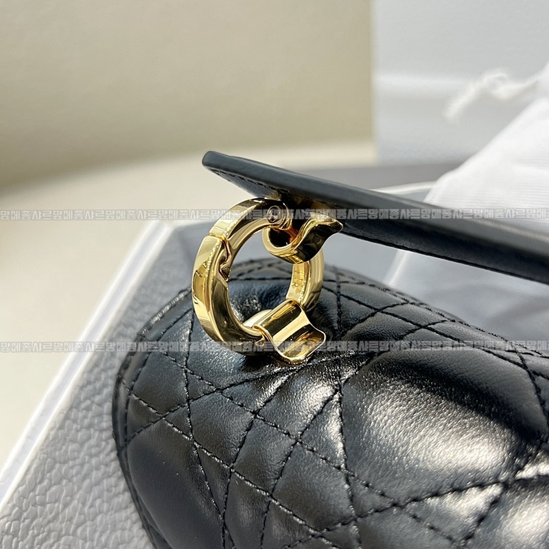 디올졸리탑핸들백스몰  20260406-105205-012루.jpg