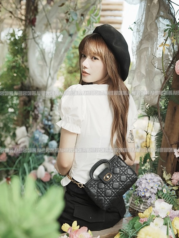 디올졸리탑핸들미니백  20260406-111954-010루.jpg