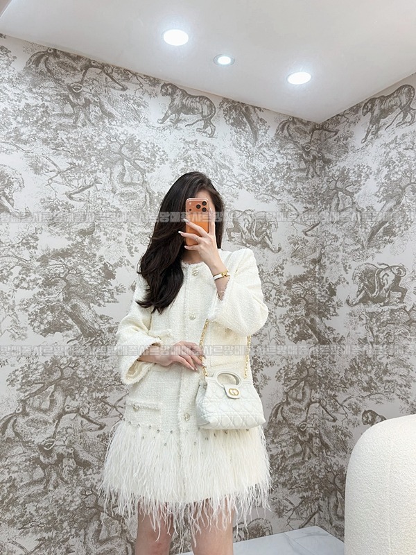 디올졸리탑핸들미니백  20260406-112207-014루.jpg