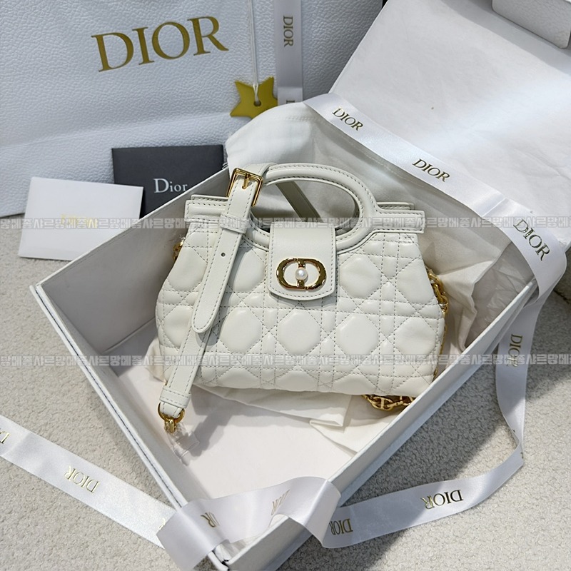 디올졸리탑핸들미니백  20260406-112206-003루.jpg