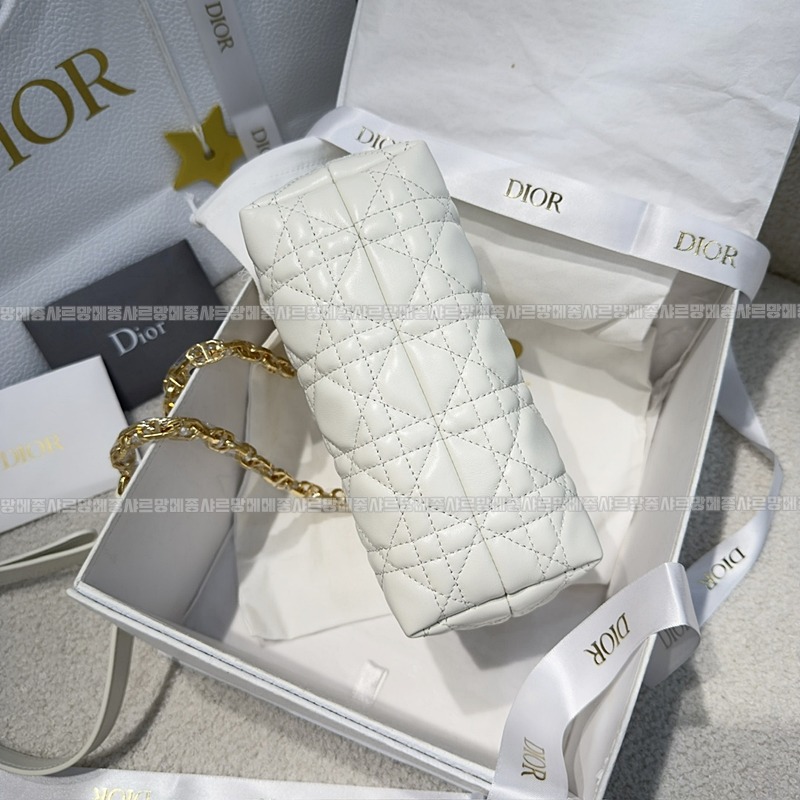 디올졸리탑핸들미니백  20260406-112206-004루.jpg