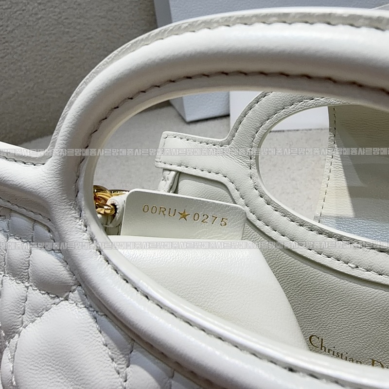 디올졸리탑핸들미니백  20260406-112207-011루.jpg