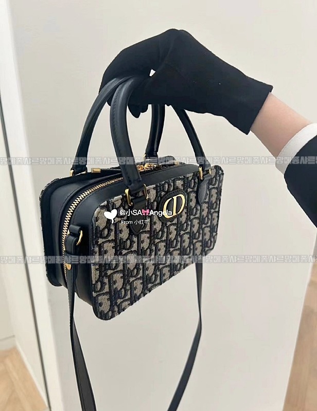 디올30몽테뉴미니닥터백  20260406-113207-015루.jpg