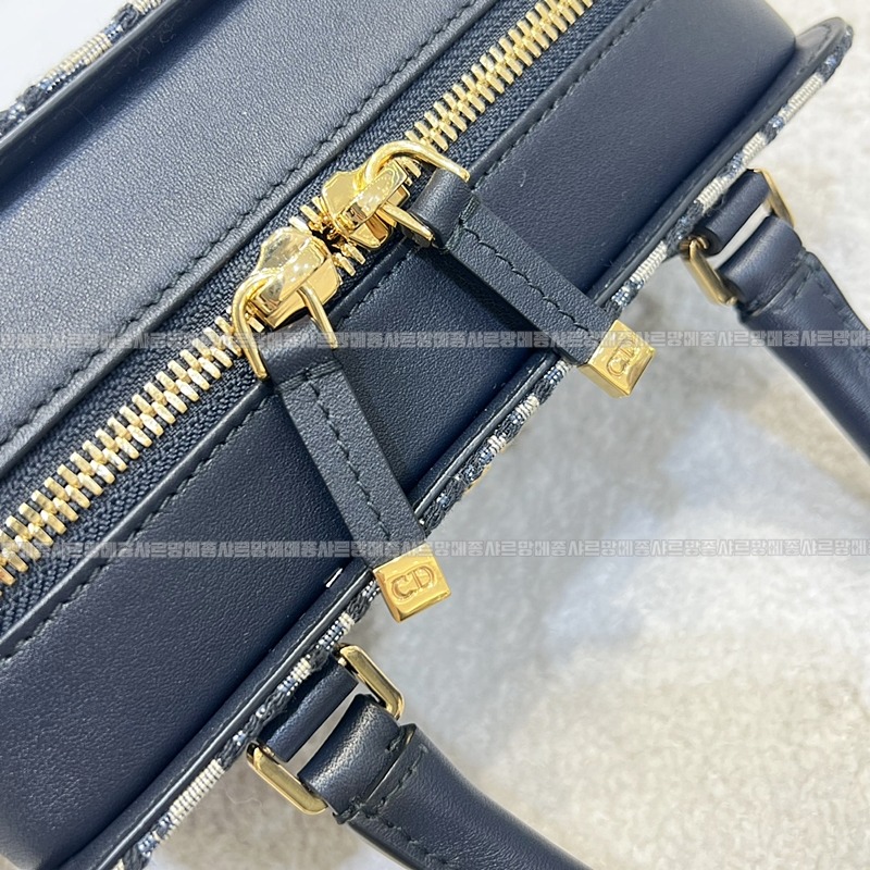 디올30몽테뉴미니닥터백  20260406-113206-010루.jpg