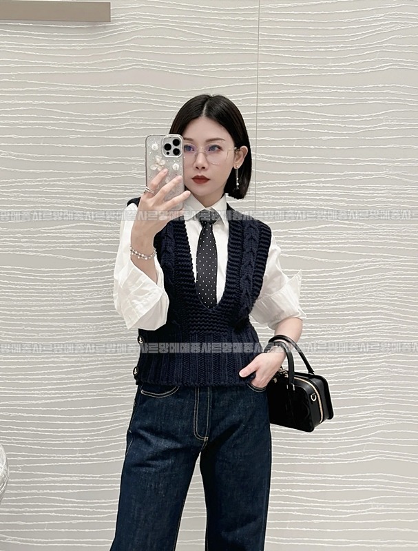 디올30몽테뉴미니닥터백  20260406-113649-017루.jpg