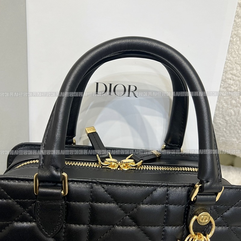 디올30몽테뉴미니닥터백  20260406-113648-010루.jpg