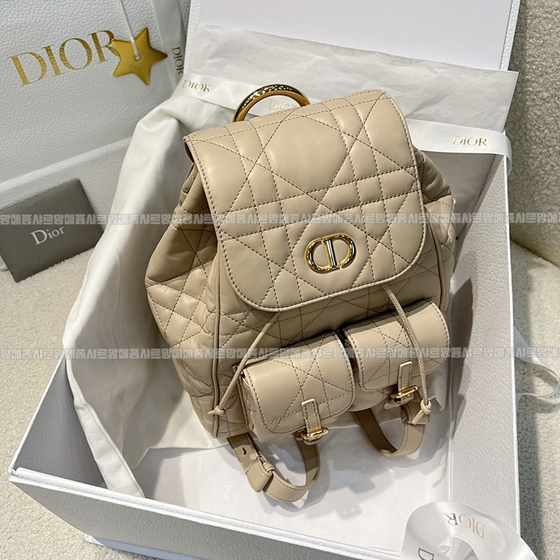 디올카로미디움백팩  20260406-132839-002루.jpg