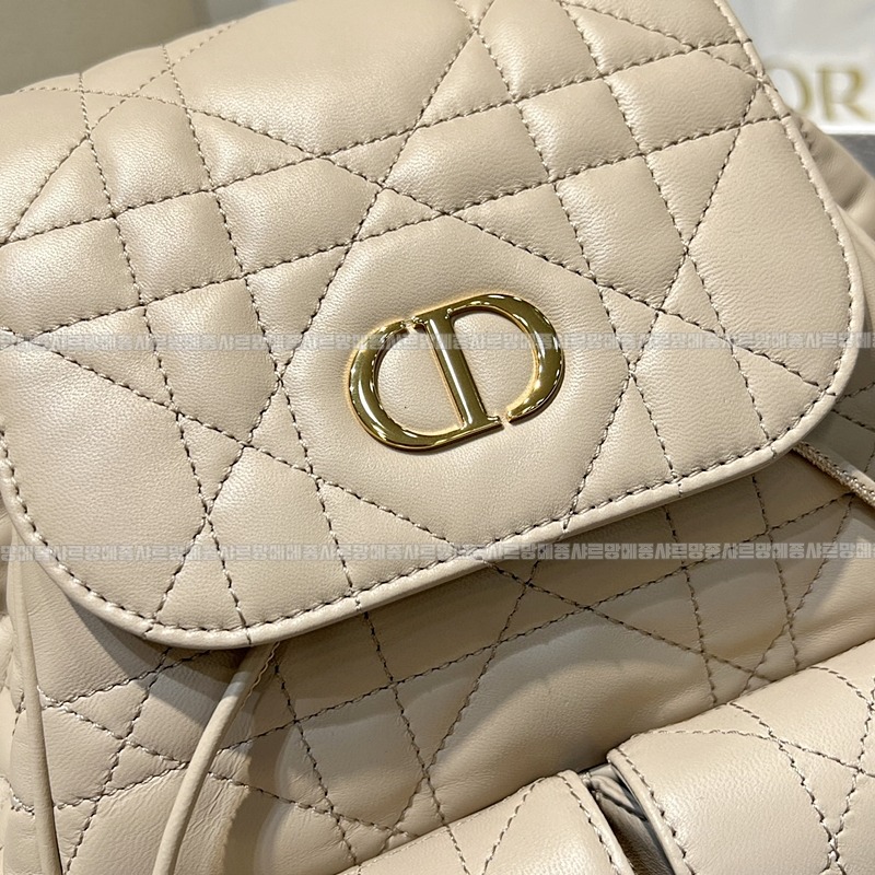 디올카로미디움백팩  20260406-132840-006루.jpg