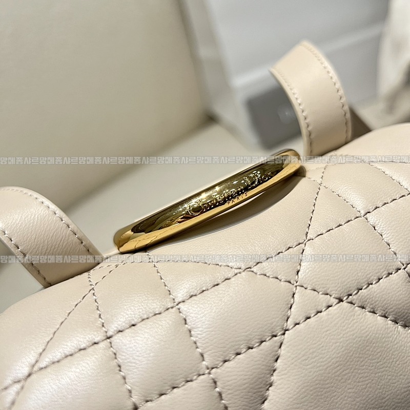 디올카로미디움백팩  20260406-132840-009루.jpg