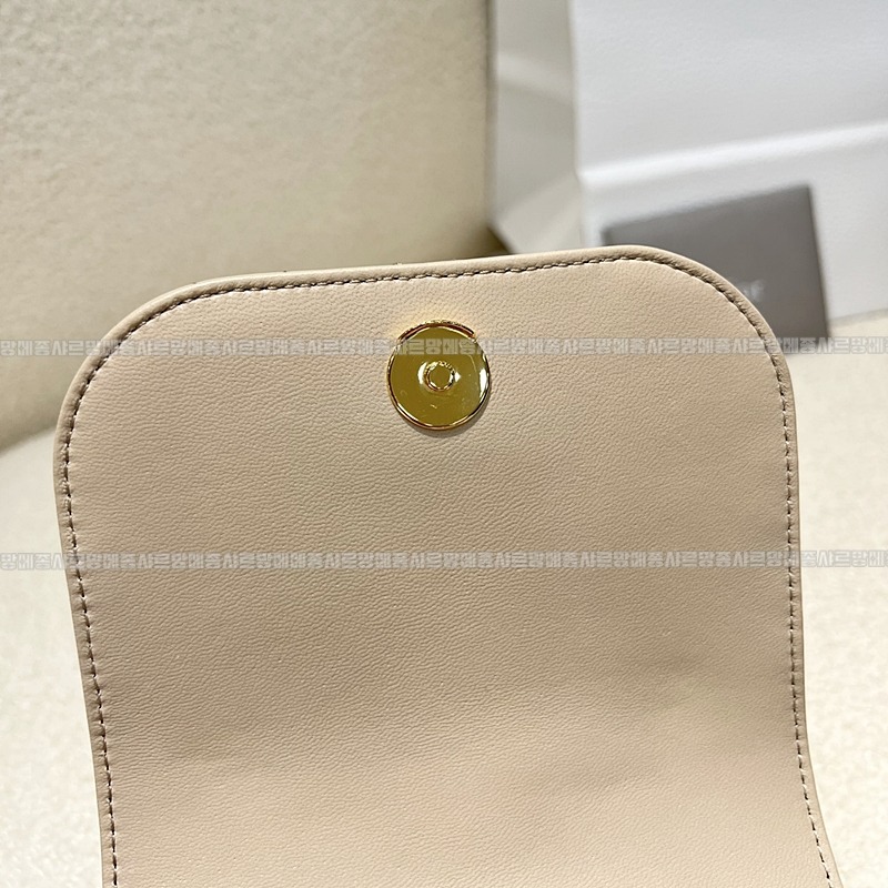 디올카로미디움백팩  20260406-132840-011루.jpg