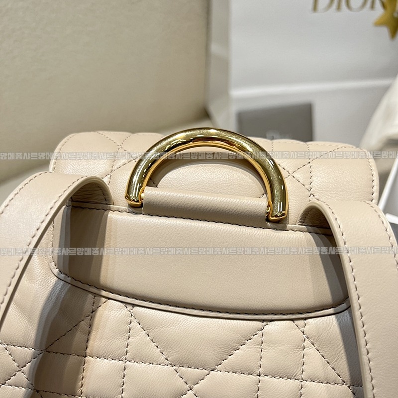 디올카로미디움백팩  20260406-132840-012루.jpg