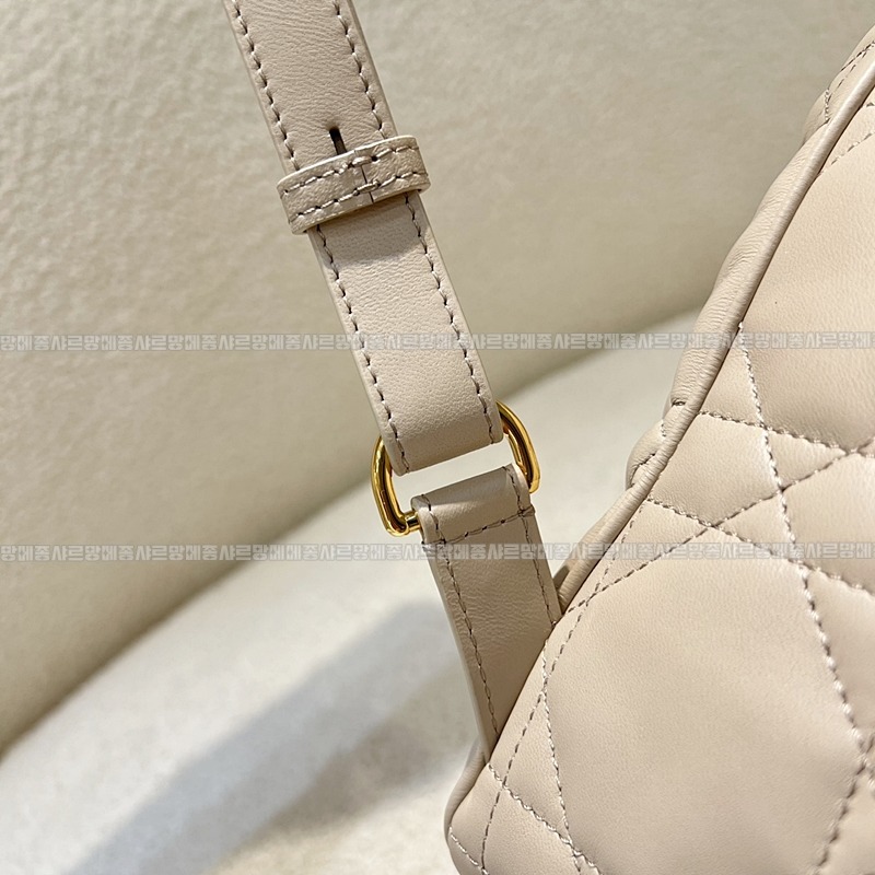 디올카로미디움백팩  20260406-132841-013루.jpg