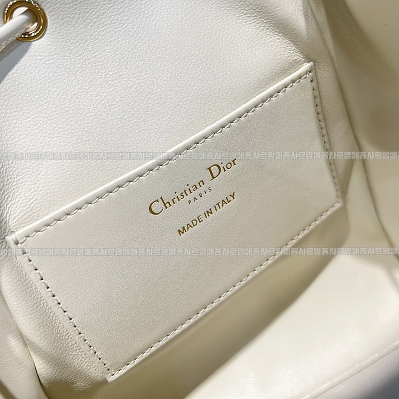 디올카로스몰백팩  20260406-143036-009루.jpg