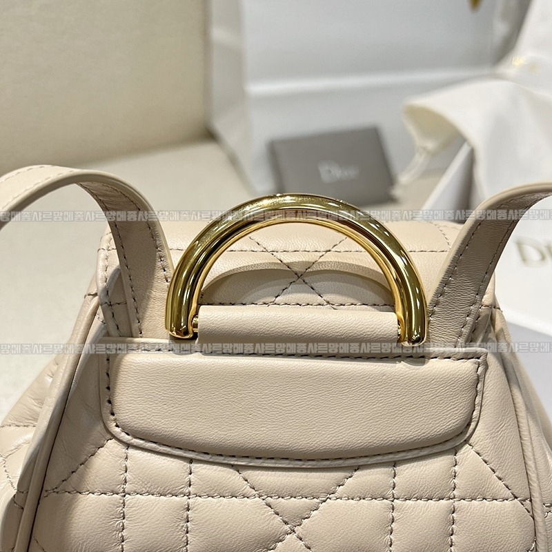 디올카로스몰백팩  20260406-143659-011루.jpg