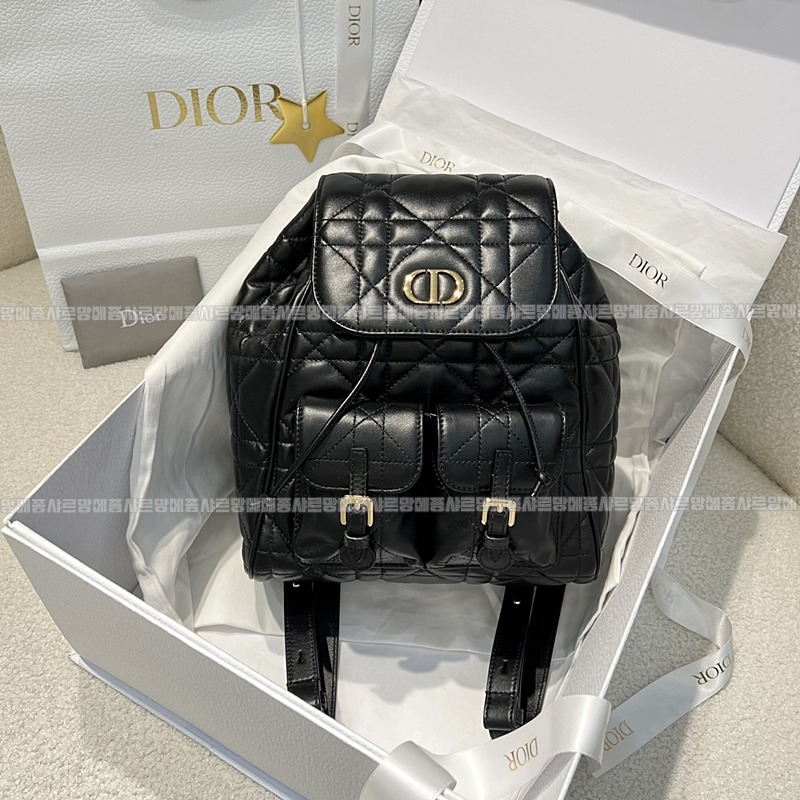 디올카로미디움백팩  20260406-144052-001루.jpg