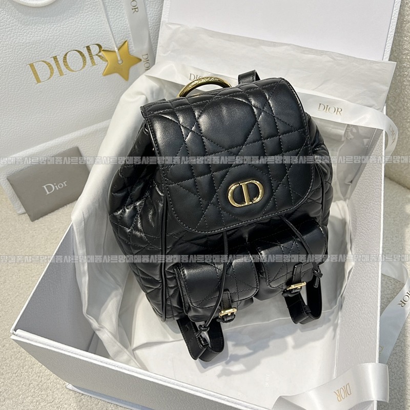 디올카로미디움백팩  20260406-144052-002루.jpg