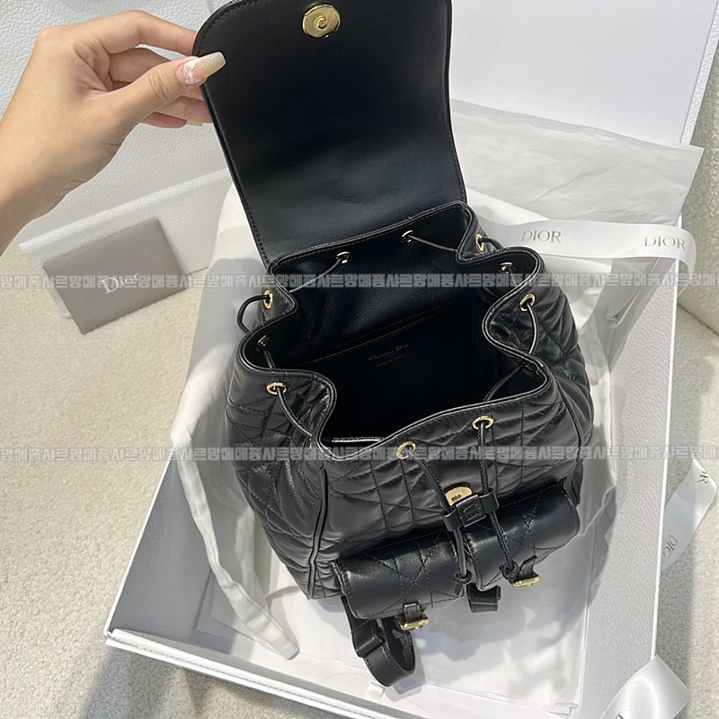 디올카로미디움백팩  20260406-144053-008루.jpg