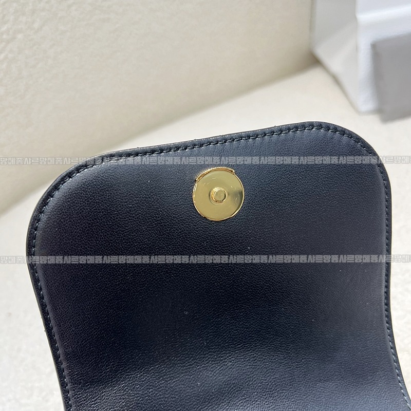 디올카로미디움백팩  20260406-144054-014루.jpg