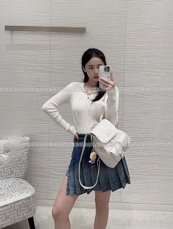 디올카로미디움백팩  20260406-144848-017루.jpg