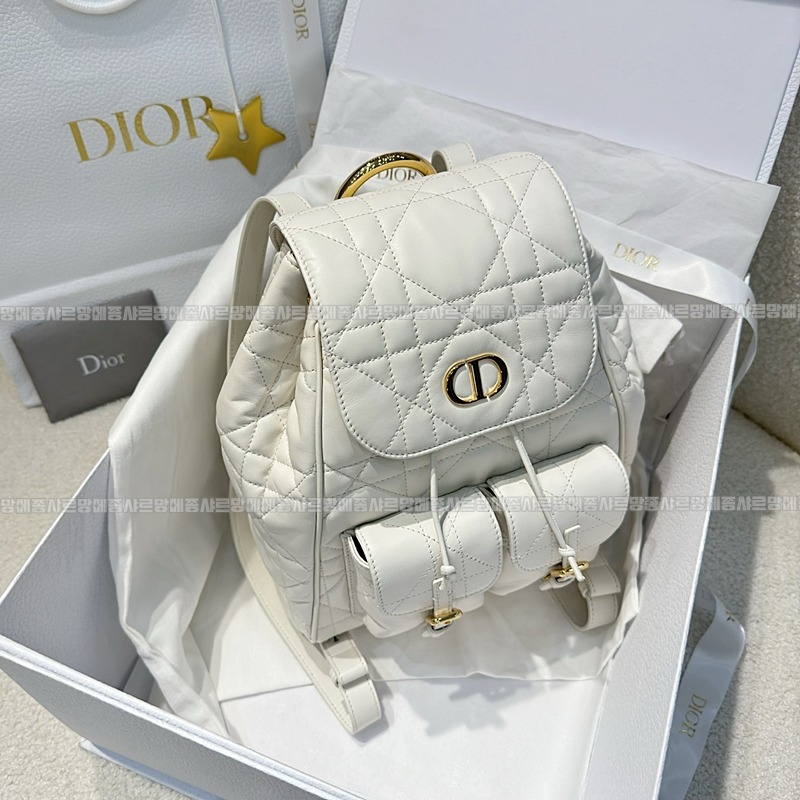 디올카로미디움백팩  20260406-144846-002루.jpg