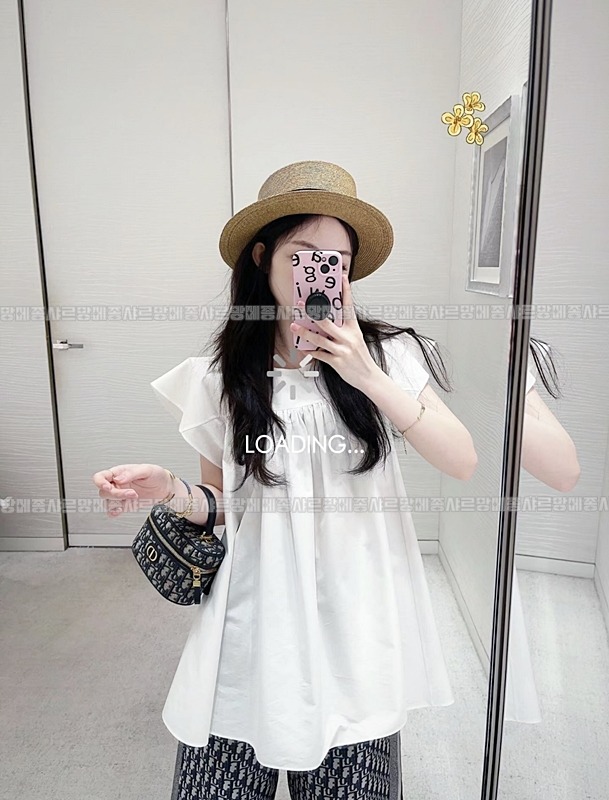 디올30몽테인미니베니티케이스   20260406-154153-018루.jpg