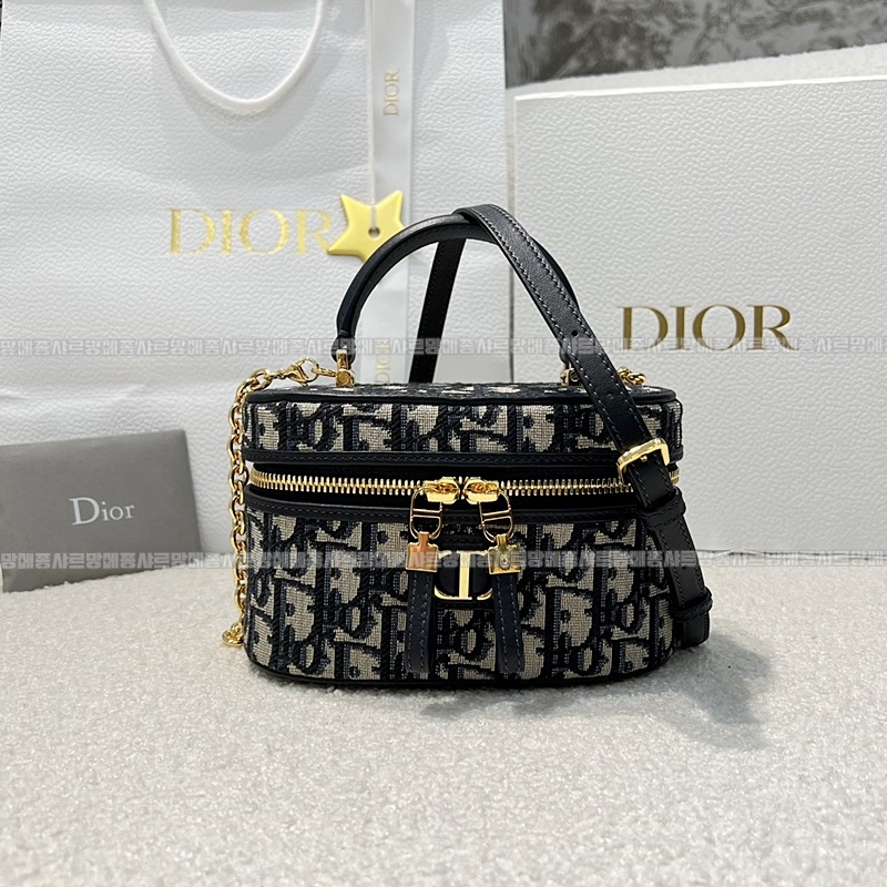 디올30몽테인미니베니티케이스   20260406-154150-001루.jpg