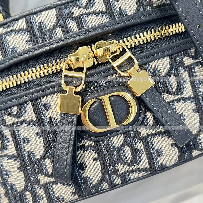 디올30몽테인미니베니티케이스   20260406-154151-007루.jpg