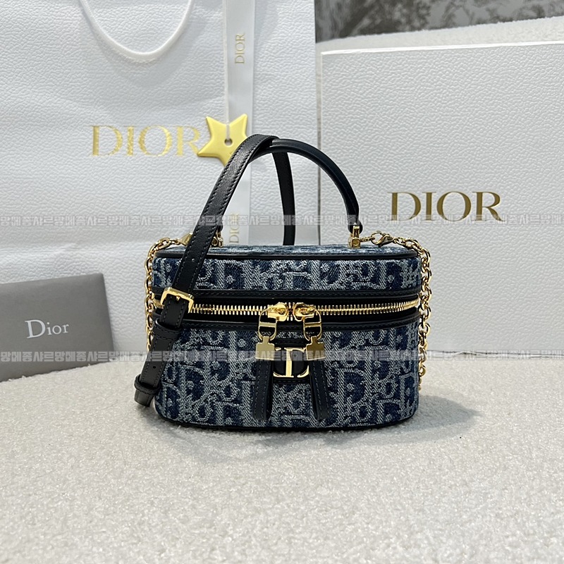 디올30몽테인미니베니티케이스   20260406-154459-001루.jpg