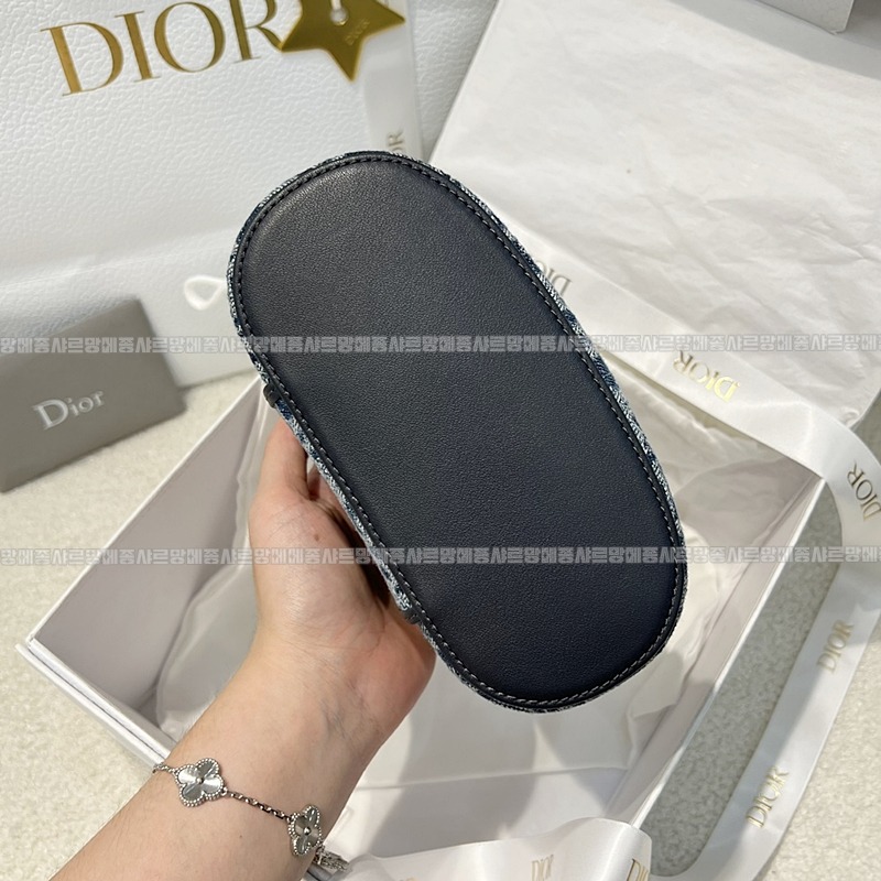 디올30몽테인미니베니티케이스   20260406-154459-006루.jpg