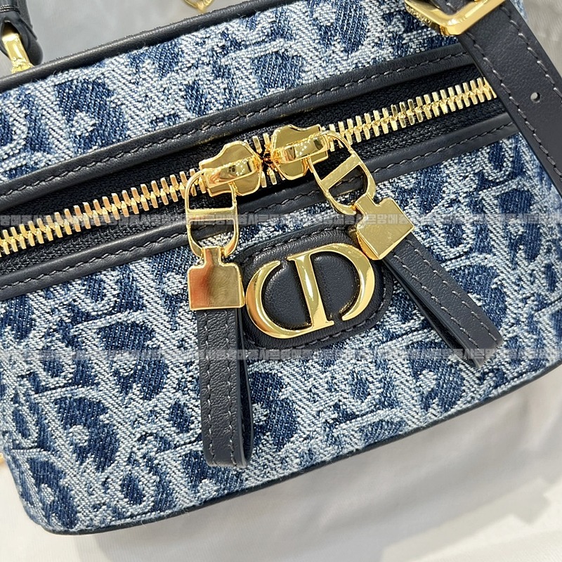 디올30몽테인미니베니티케이스   20260406-154459-007루.jpg