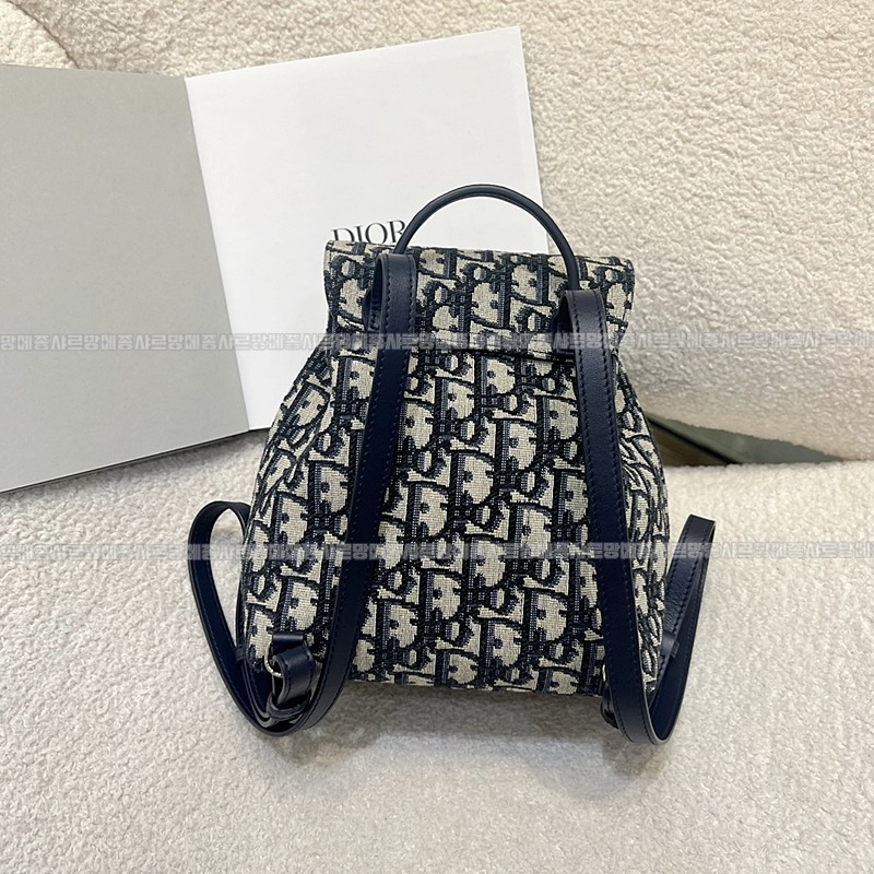 디올오블리크키즈백팩   20260406-160846-002루.jpg