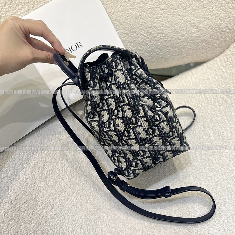 디올오블리크키즈백팩   20260406-160847-004루.jpg