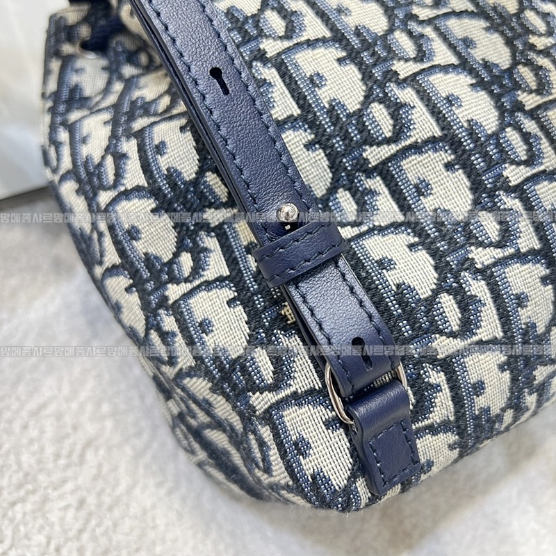 디올오블리크키즈백팩   20260406-160848-012루.jpg