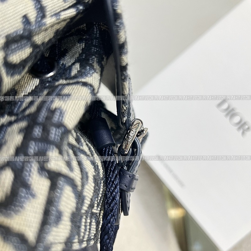 디올오블리크키즈백팩   20260406-160848-011루.jpg