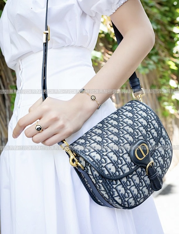 디올바비백미디움   20260406-161743-021루.jpg