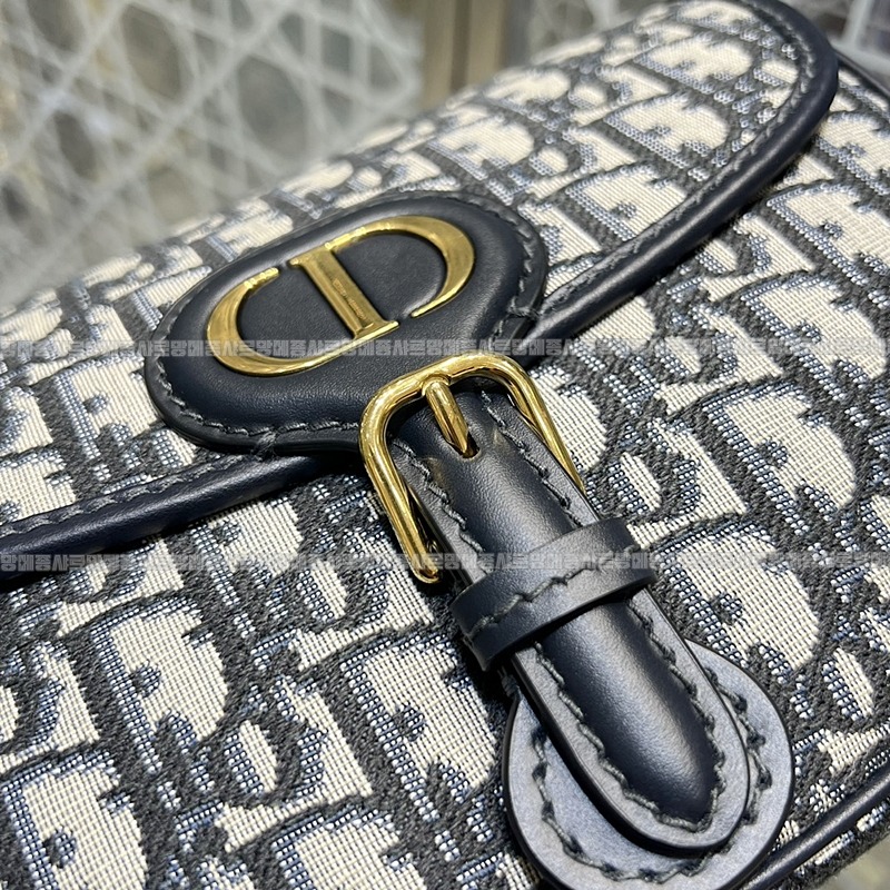 디올바비백미디움   20260406-161741-010루.jpg