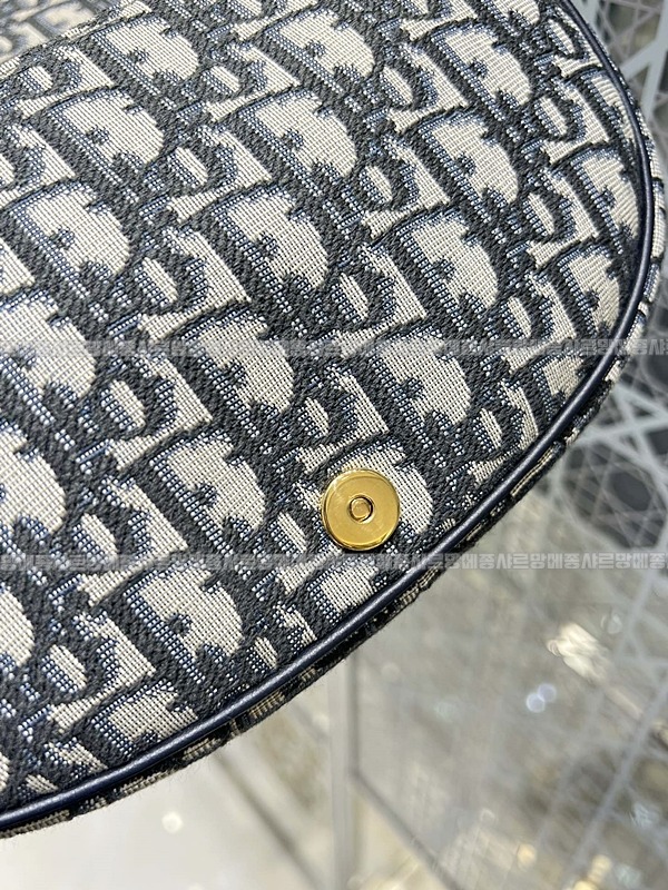 디올바비백미디움   20260406-161741-012루.jpg