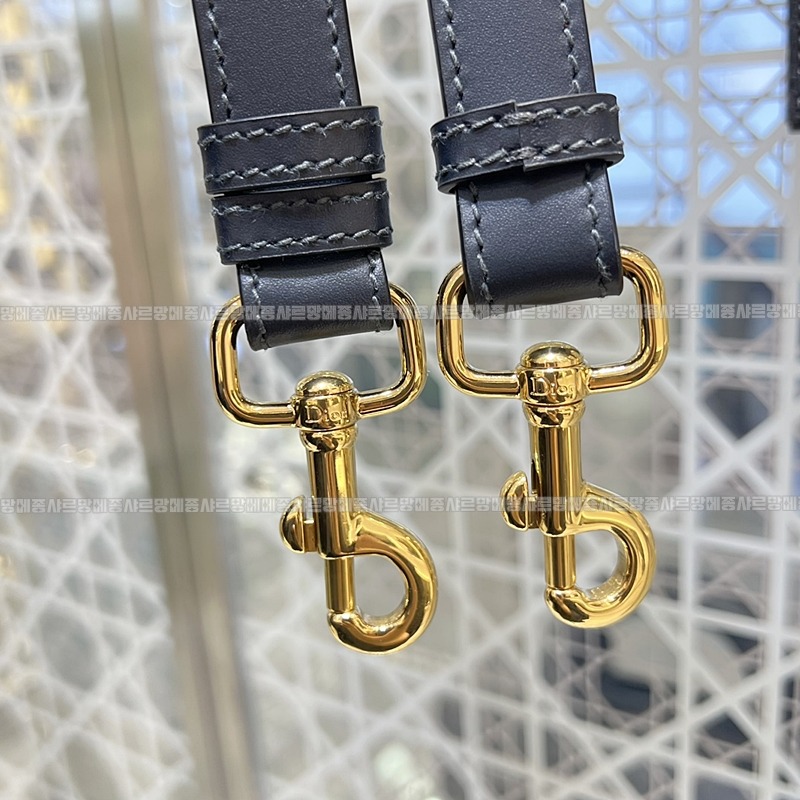 디올바비백미디움   20260406-161742-015루.jpg